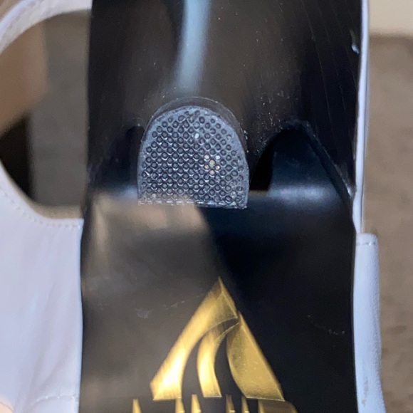 LIUID HEELS - Picture 5 of 5